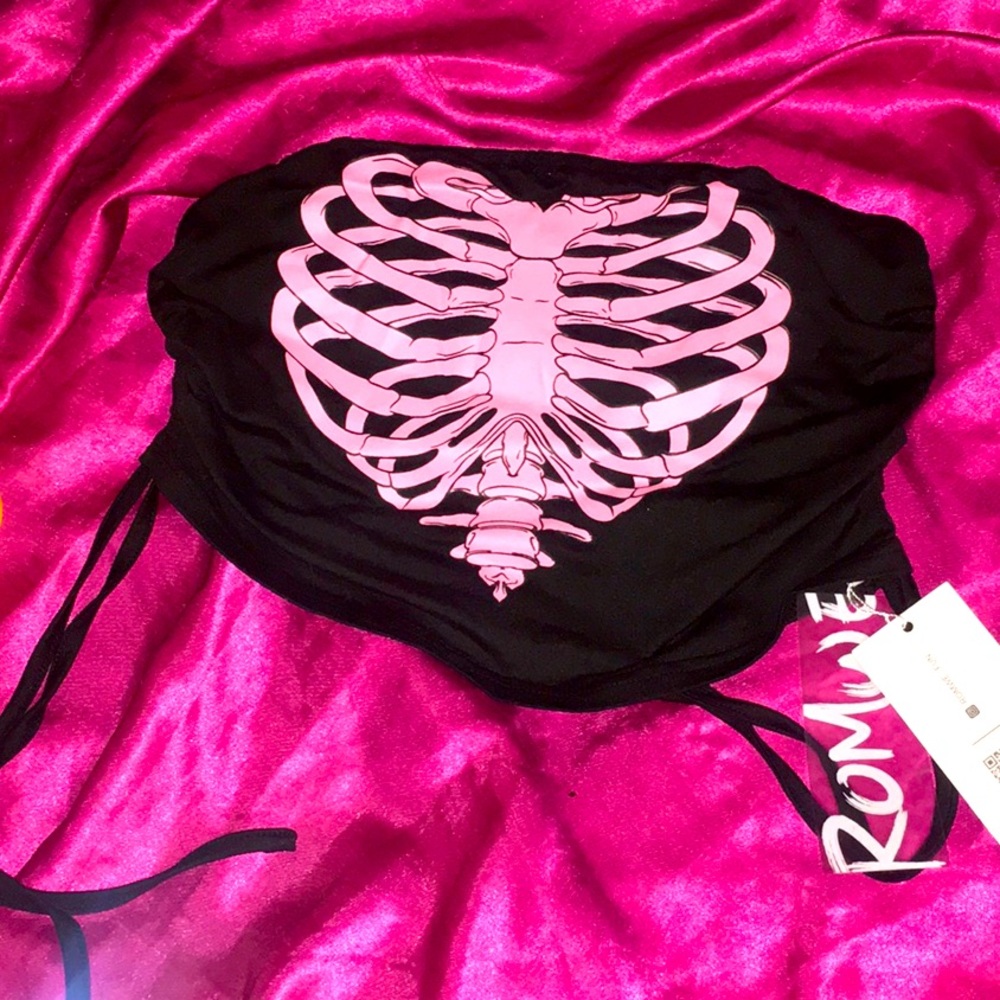 Pink Skull Heart Tube Top 💖💀🖤
